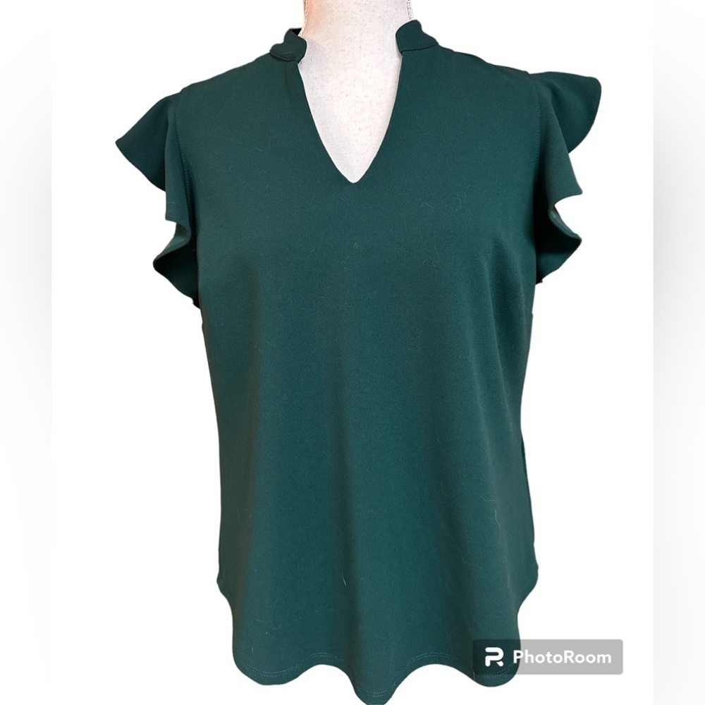 7th Avenue Design Studio NY & Company Green V-Neck Flutter Capped Sleeve Top